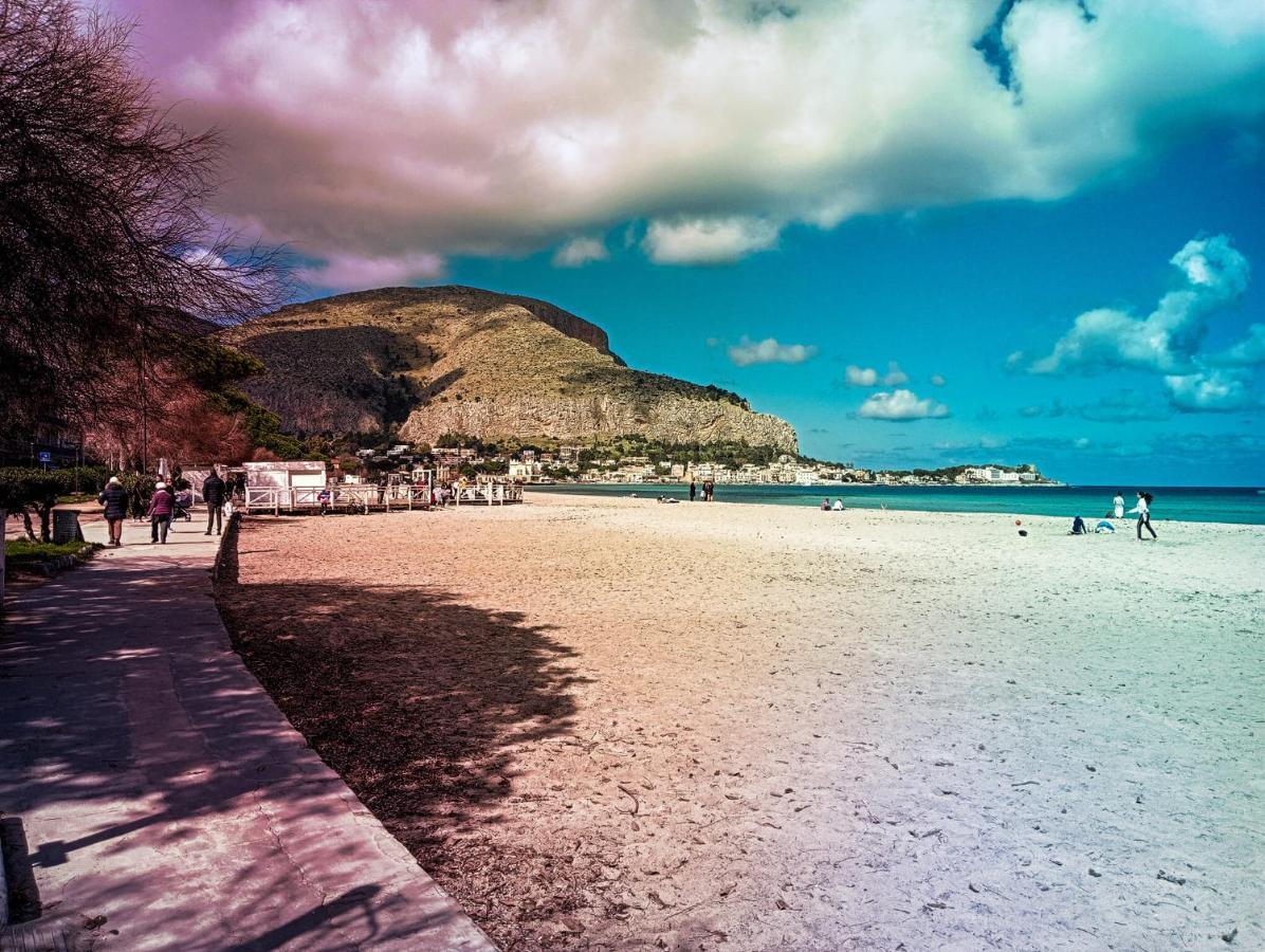 Mondello Villa Mare Exterior photo